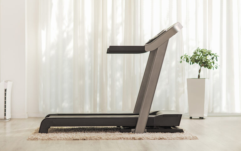 Exercise at home: Tips for buying a fitness machine