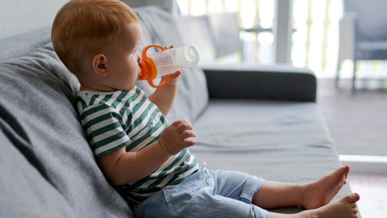 Keeping baby hydrated when they are sick: Tips on home management and when to seek doctor’s advice | Health