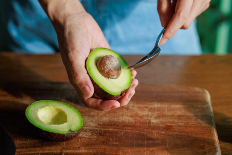 Eating an Avocado Daily Linked to a Better Diet